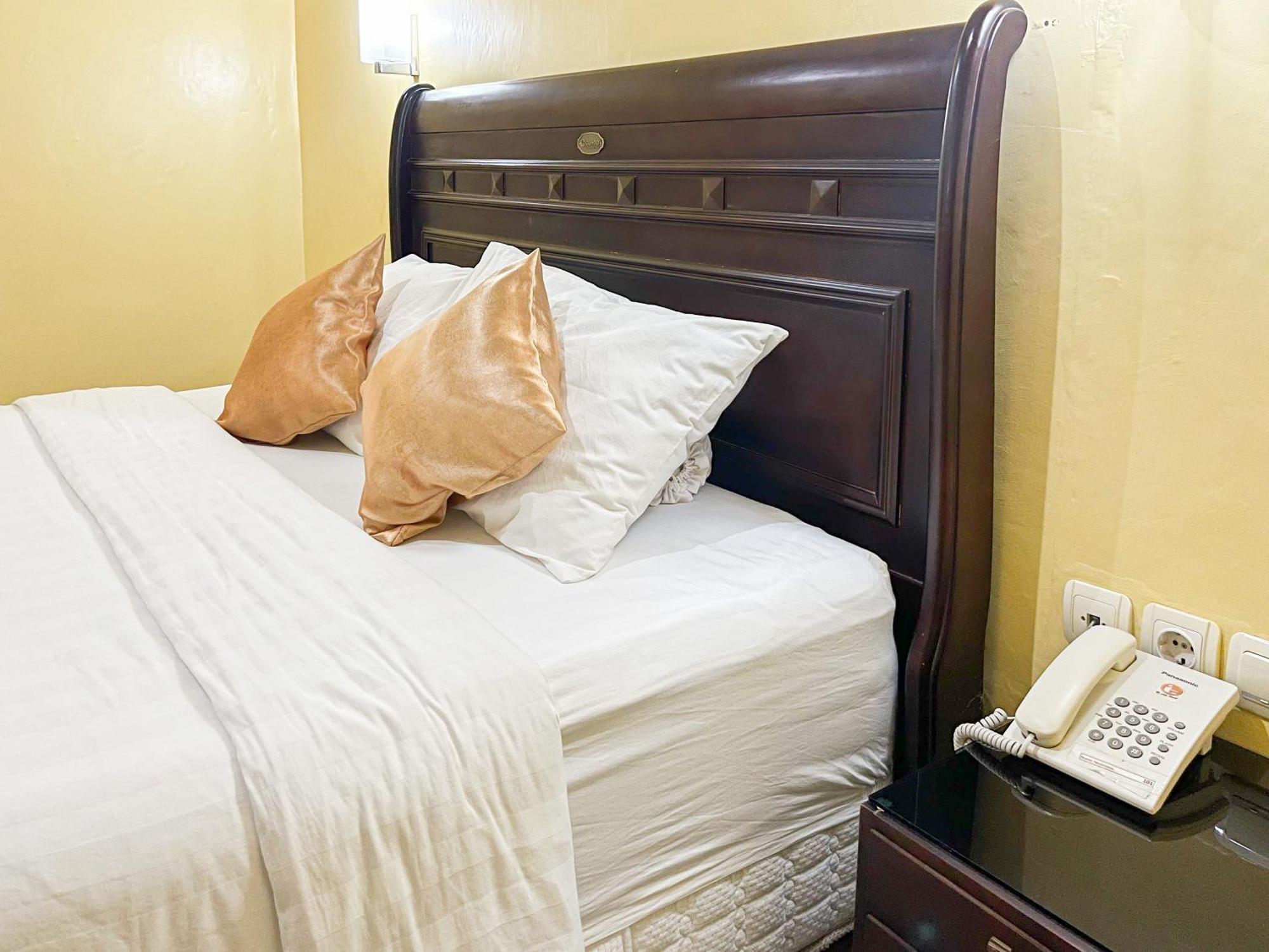 Kartika Hotel Syariah Pacitan Mitra Reddoorz Екстер'єр фото