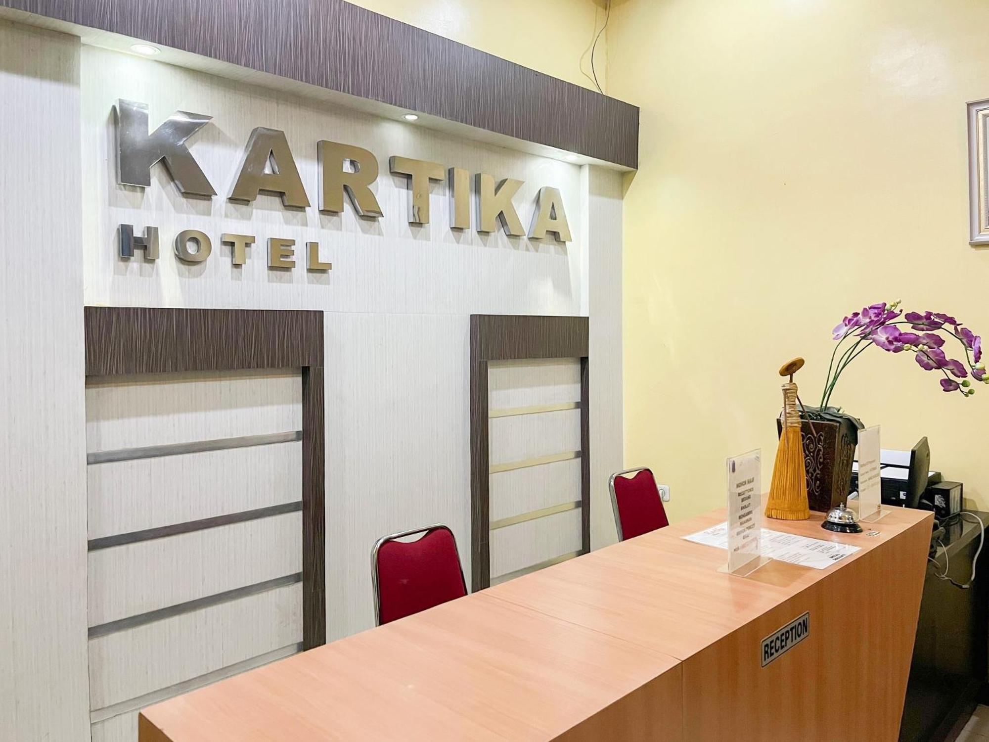 Kartika Hotel Syariah Pacitan Mitra Reddoorz Екстер'єр фото